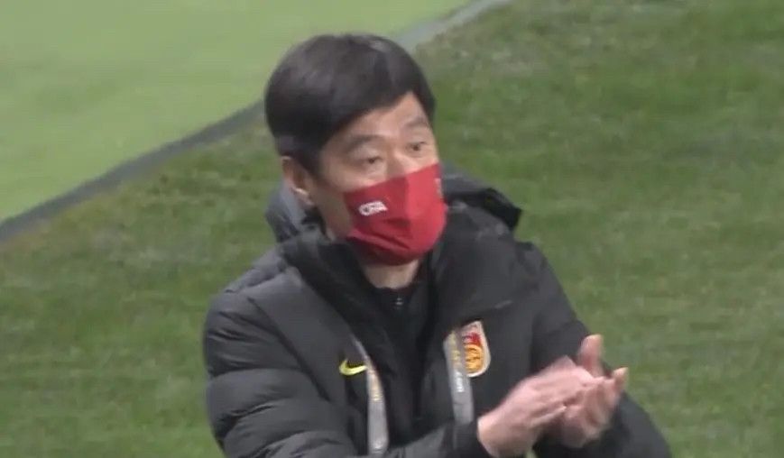 老师办公室狂肉校花h寝室视频